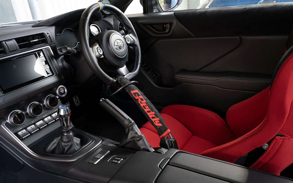 た*ろ様 TRUST トラスト GReddy レザー ディープ ステアリング GReddy 